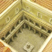 claustro de la miniatura réplica del santuario