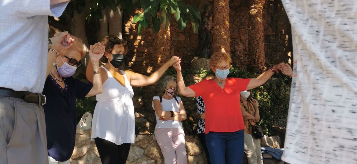 ballada de sanrdanes devant de la font de sant josep de la muntanya