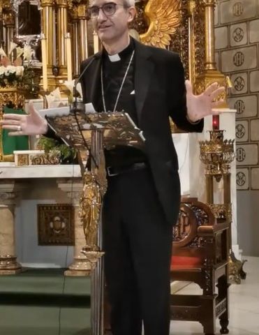 Antoni Vadell Ferrer Obispo de Barcelona en una conferencia en el Real Santuario San José de la Montaña
