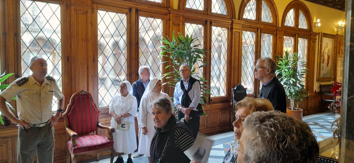 Group of Mothers of the Shrine and a small group of devotees of St. Joseph visit the former convent of the Mercedarian Sisters