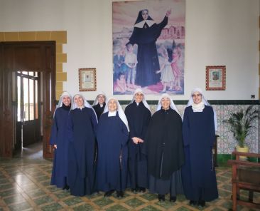 Congregación de Mater Dei de cotignac en el santuario san josé de la Montaña