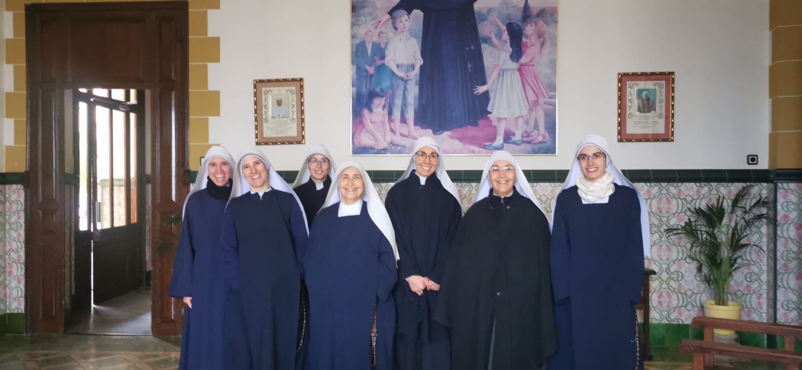 Congregación de Mater Dei de cotignac en el santuario san josé de la Montaña