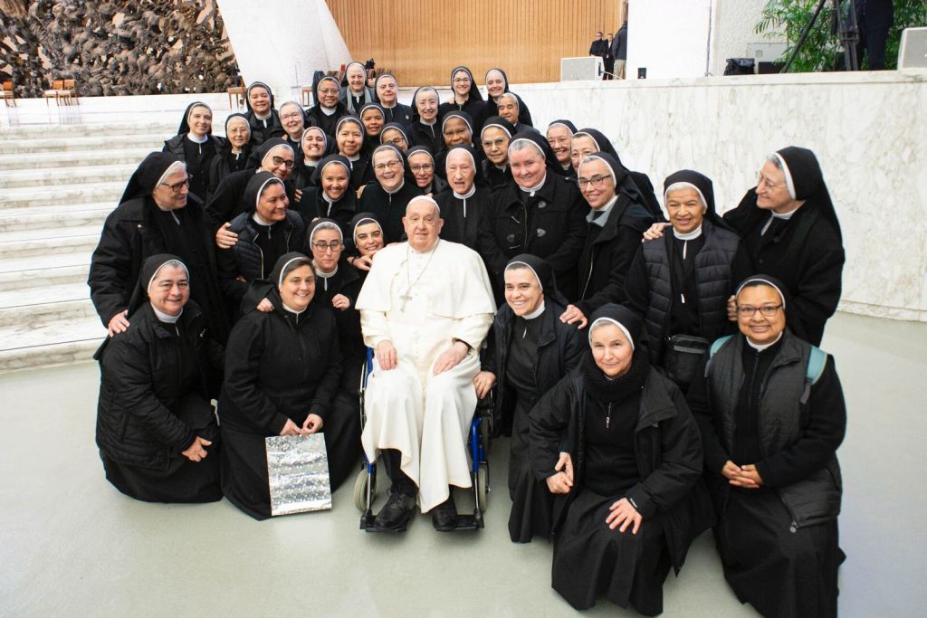 Madres de Desamparados y San José de la Montaña junto al papa Francisco