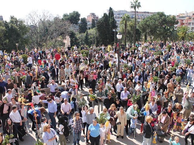 Domingo de Ramos. Santuario San José de la Montaña. Barcelona. Misa. Celebración religiosa.